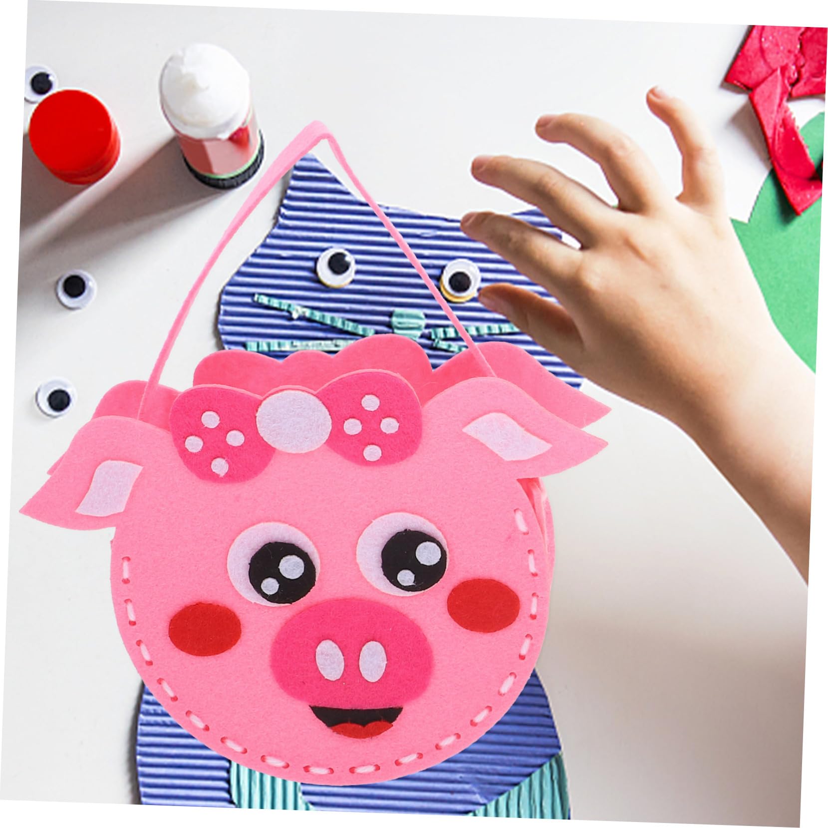 Uonlytech 5 set Kit Cucito Borse in Non Ecologico DIY Borsa Te con Motivi Colorati e Sicuri Attività Manuale per Ragazzi e Ragazze Facile e Divertente per Imparare Cucire