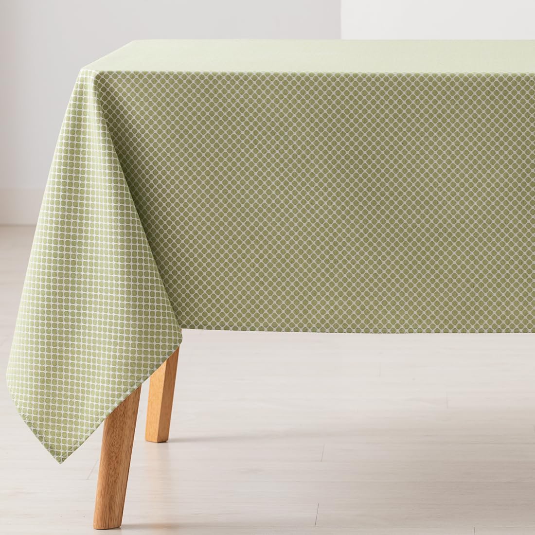 GAMUSI Stain Resistant Tablecloth Square Small Diamond Smooth Jacquard Waterproof 140 x 140 cm, Touch Fabric, Green
