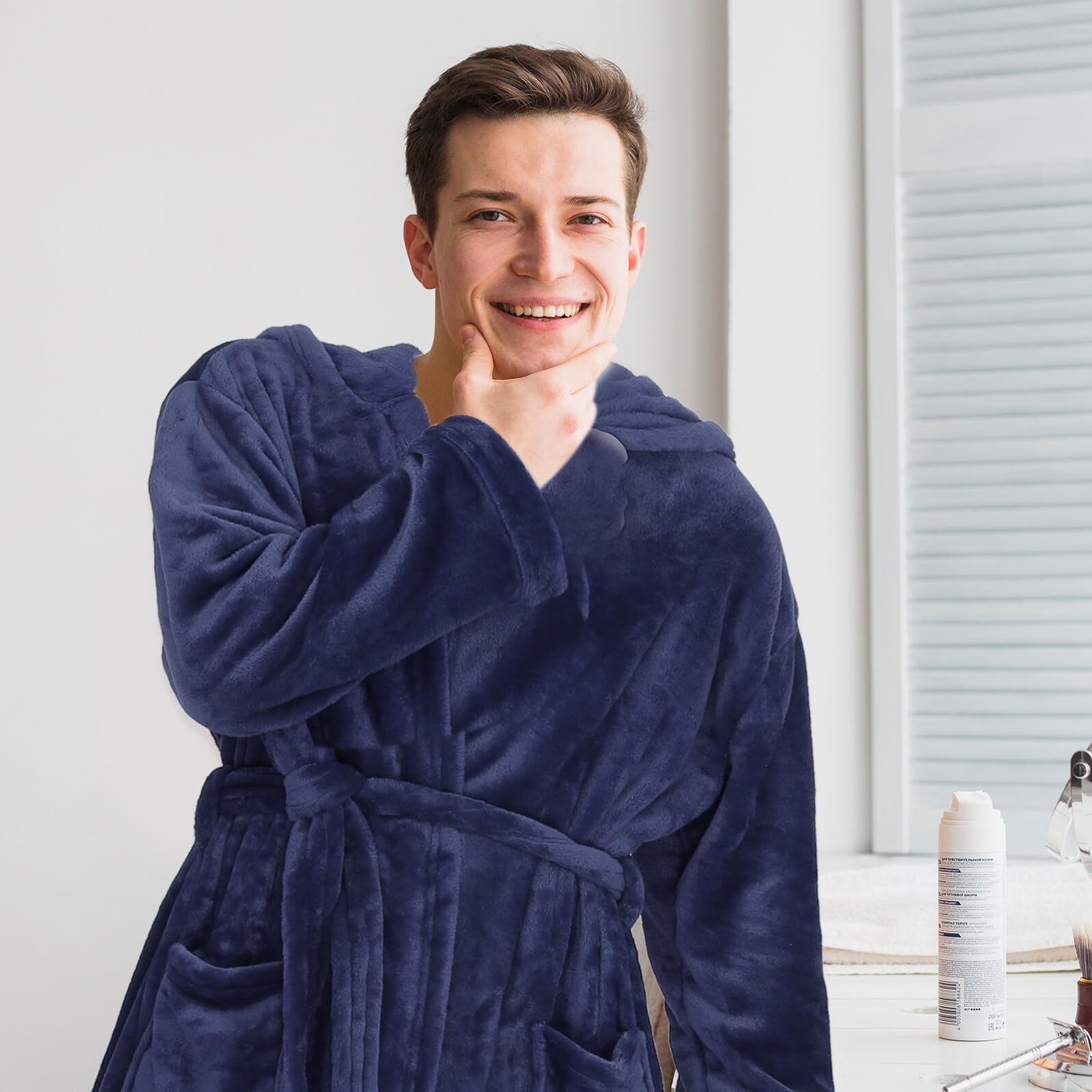 Ciieeo Bata de Baño con Capucha para Hombre de Poliéster, Diseño Suelto y Resistente al Desgaste, Adecuado para Ducha y Dormitorio, Color Azul Marino