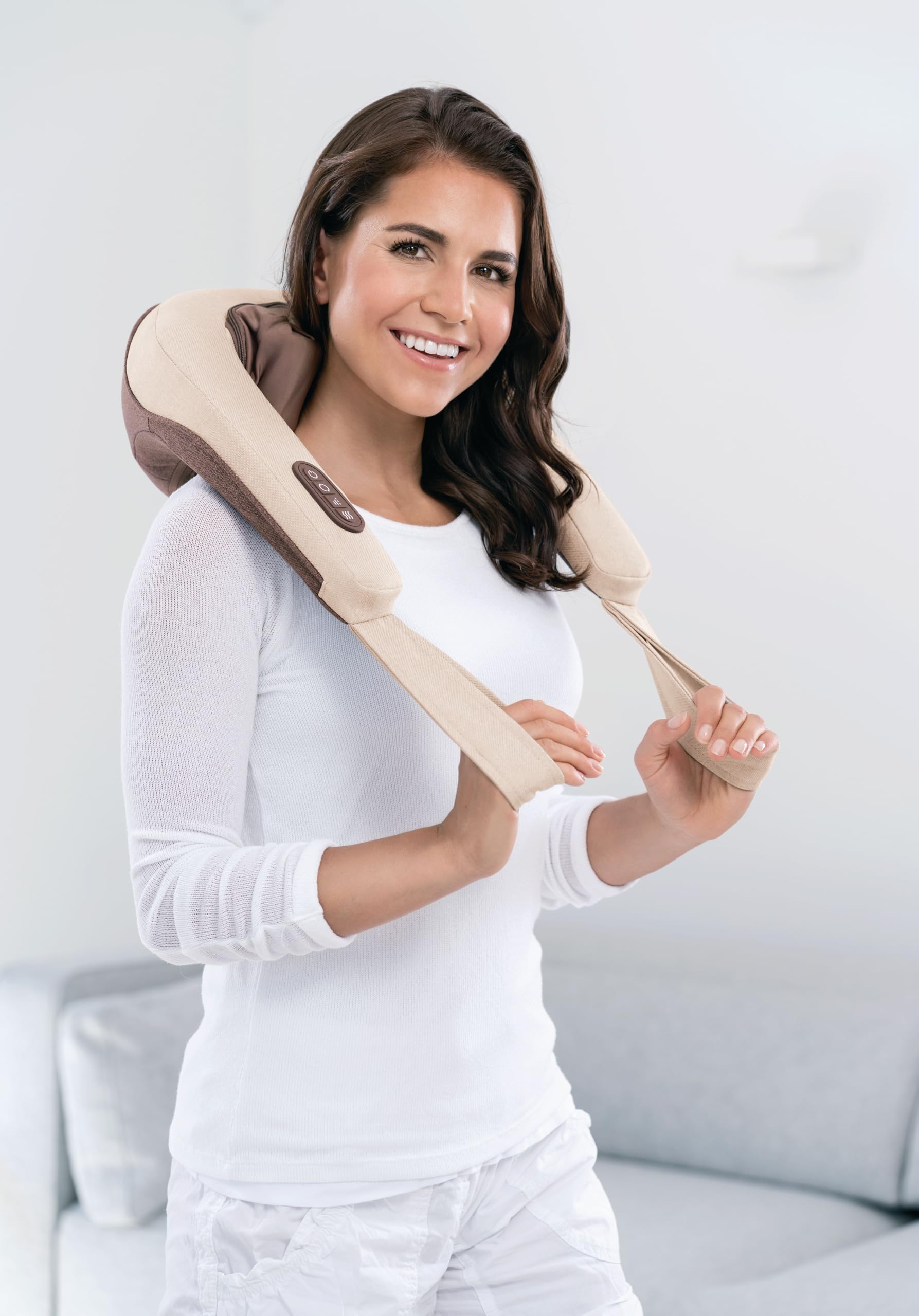 Beurer MG 153 Nacken-Massagegerät, handsimulierende Knet-Massage für Nacken, Schultern und Beine, mit Wärmefunktion und Abschaltautomatik