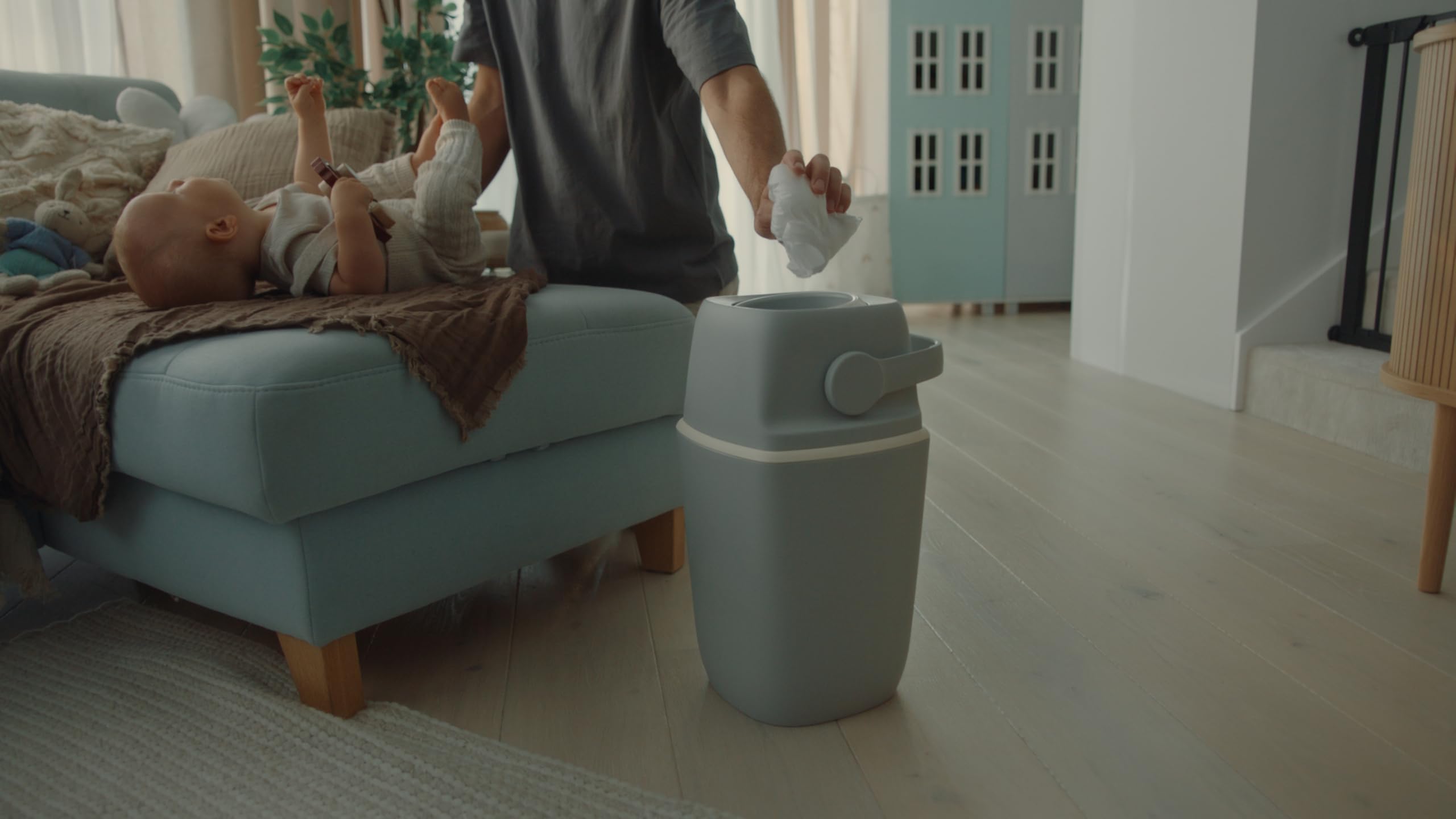 (air)well bin Windeleimer Geruchsdicht – Windelmülleimer mit Geruchsstopp-System, Einhändige Bedienung, Kapazität bis zu 22 Windeln, Hygienischer Wickeleimer für Badezimmer & Babyzimmer (Grey)