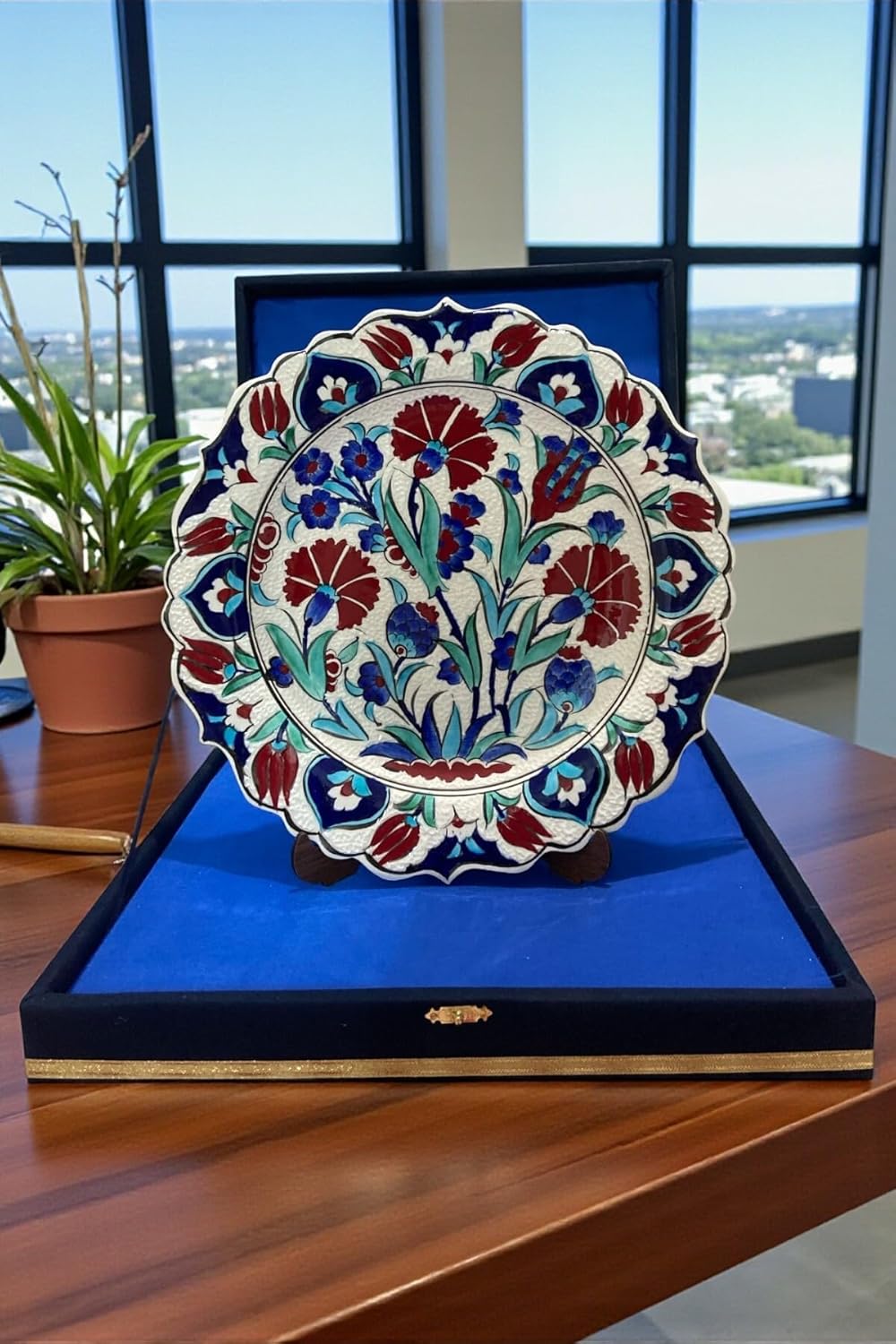 SODEF Decorative Ceramic Plate 11.8-Inch Kütahya Pottery Carnation Design with Velvet Box, Turquoise and Red Turkish Art for Home Decor - Turkuaz - Kırmızı