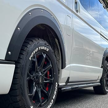 ハイエース　RIVALオーバーフェンダー　傷あり ハイエースユーザー様必見✨オーバーフェンダー