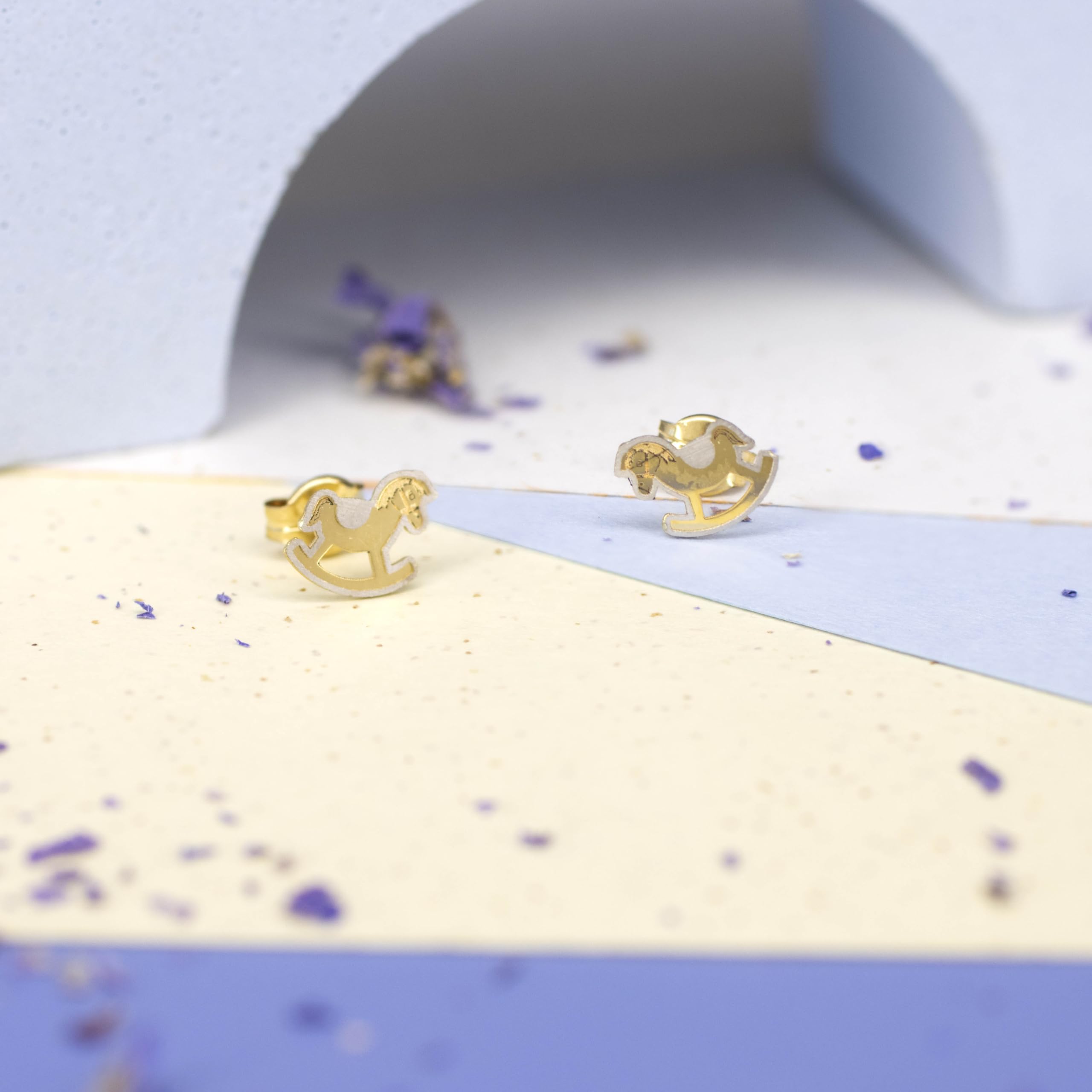 Pendientes Infantiles en Oro Amarillo de 9 Quilates con Forma de Animales