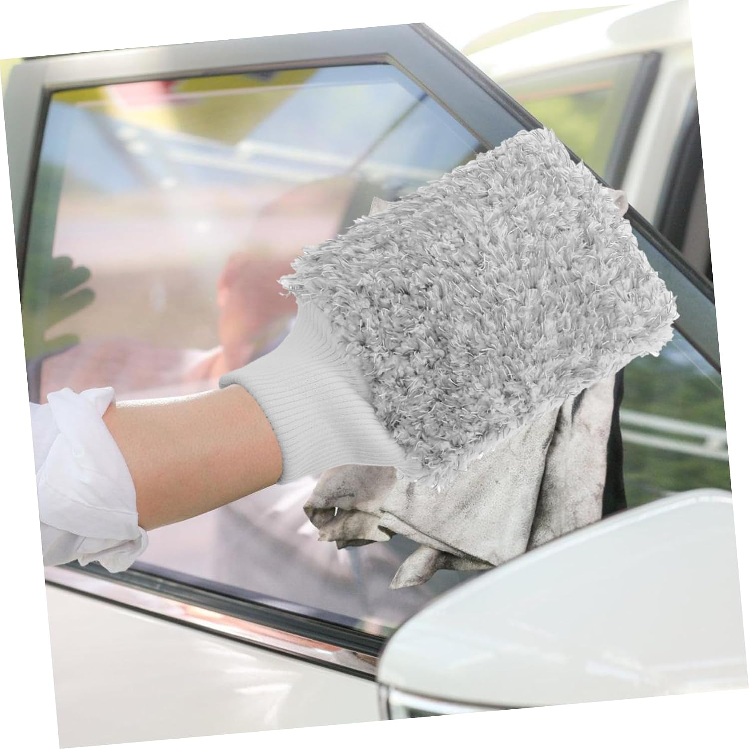 Car Washing Glove Thick Microfiber Wash Mitt for Efficient Vehicle Exterior Cleaning Versatile Use for Cars and Furniture Super Absorbent Design