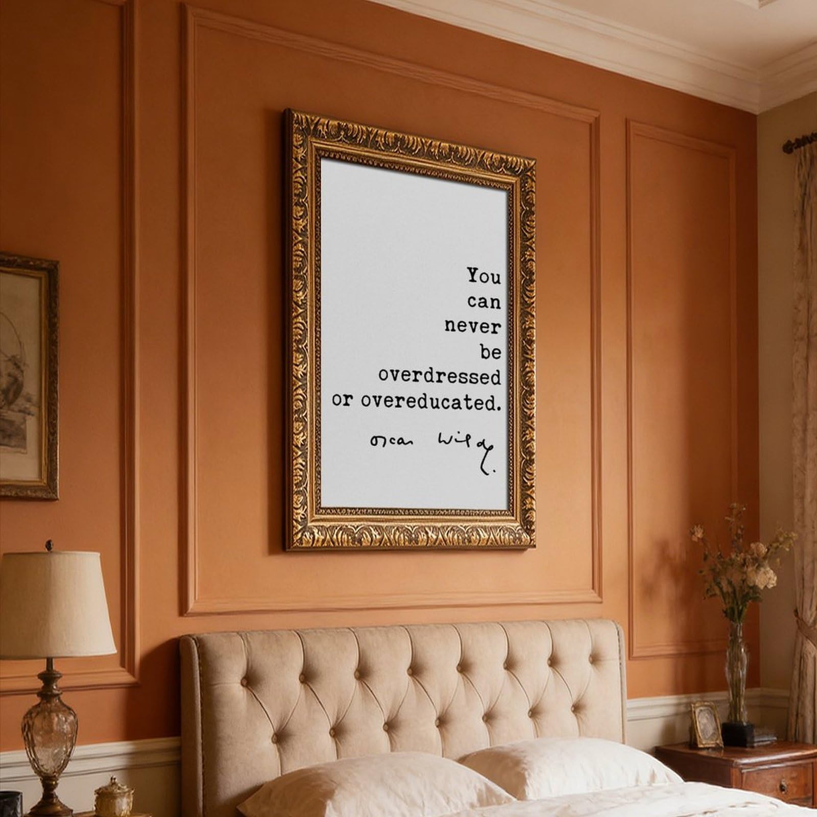Mnyuein "You Can Never Be Overdressed Or Overeducated" Poster Zitate | 50,8 cm L x 76,2 cm B, Retro-Goldrahmen, mehrere Größen, mehrere Rahmenstile, Wandkunstdruck, für Wohnzimmerdekoration