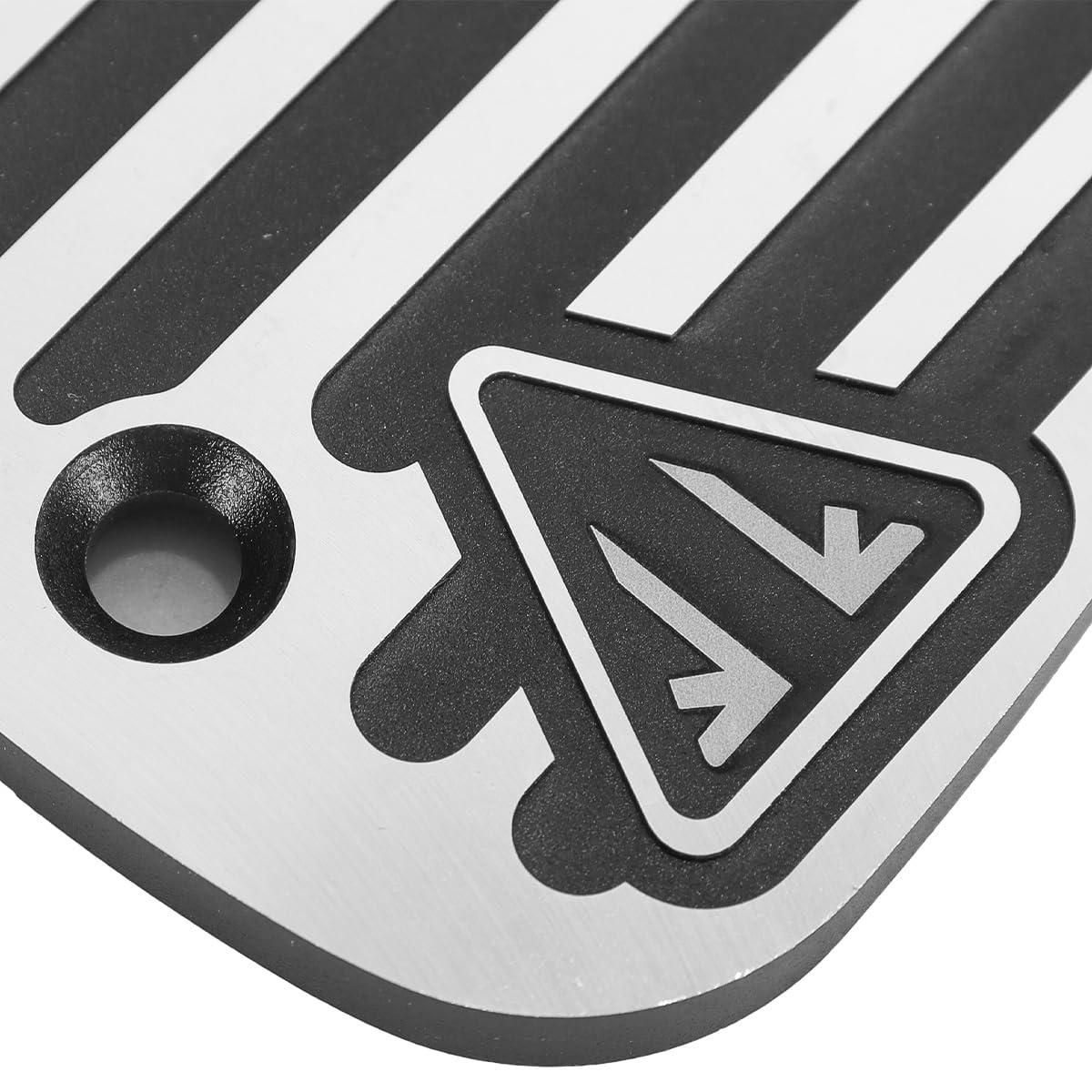 Accessori per motociclette Triumph Bonneville T120 T100 Bobber 1200 Nero T120 Tappo del cilindro del freno anteriore in alluminio per motocicletta Coperchio del serbatoio del liquido