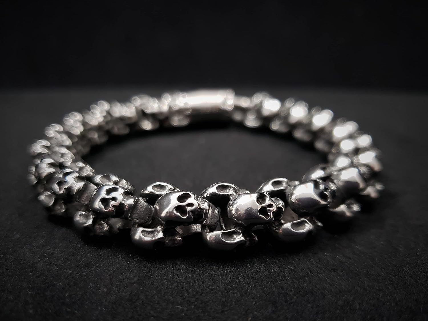 Skull Bracelet - BLACKSTATIC Collection - Premium Men's Vintage Punk Stainless Steel Biker Skull Bracelet.