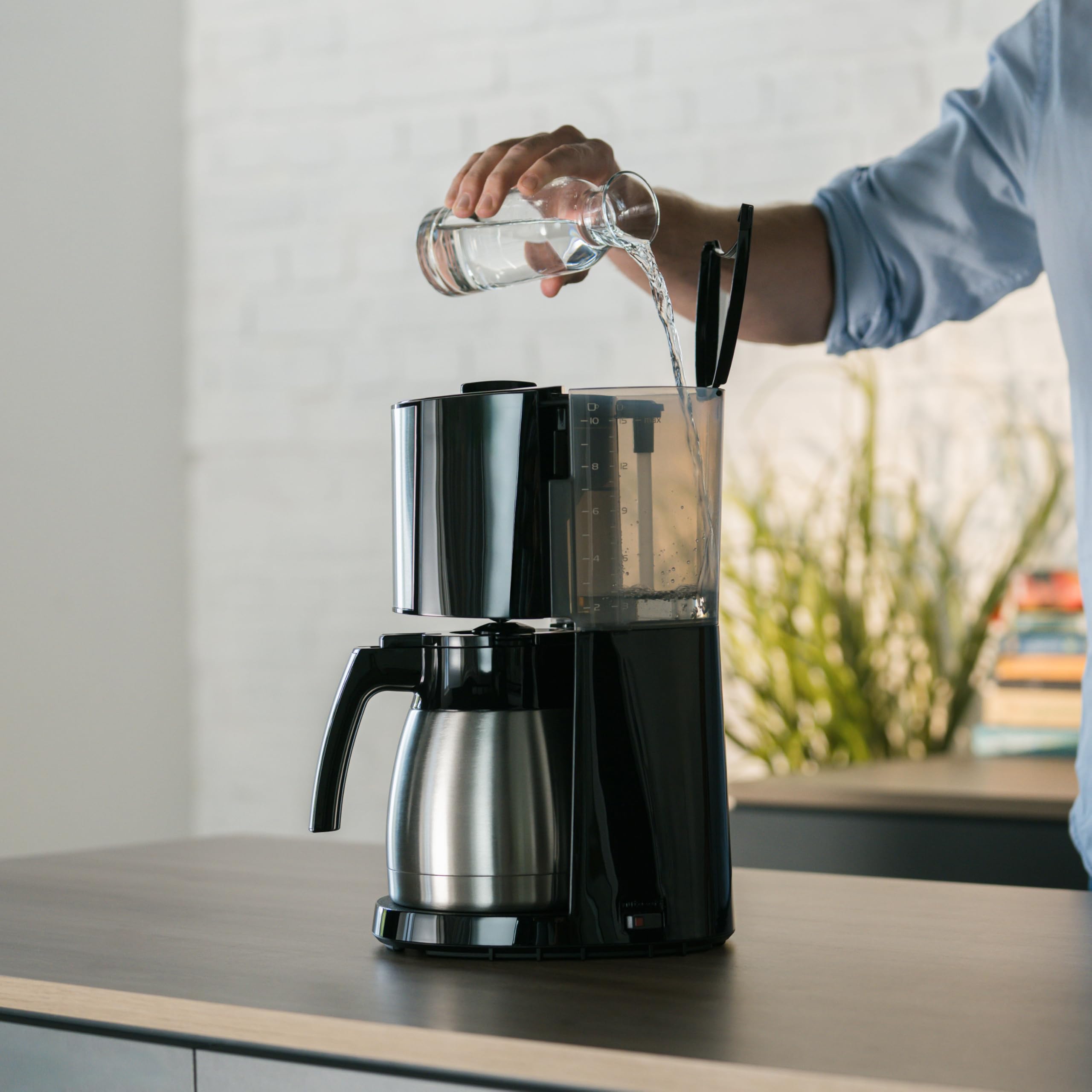 Melitta Cafetière à Filtre avec Verseuse Isotherme en Acier Inoxydable, Noir/Acier Brossé, 1017-08