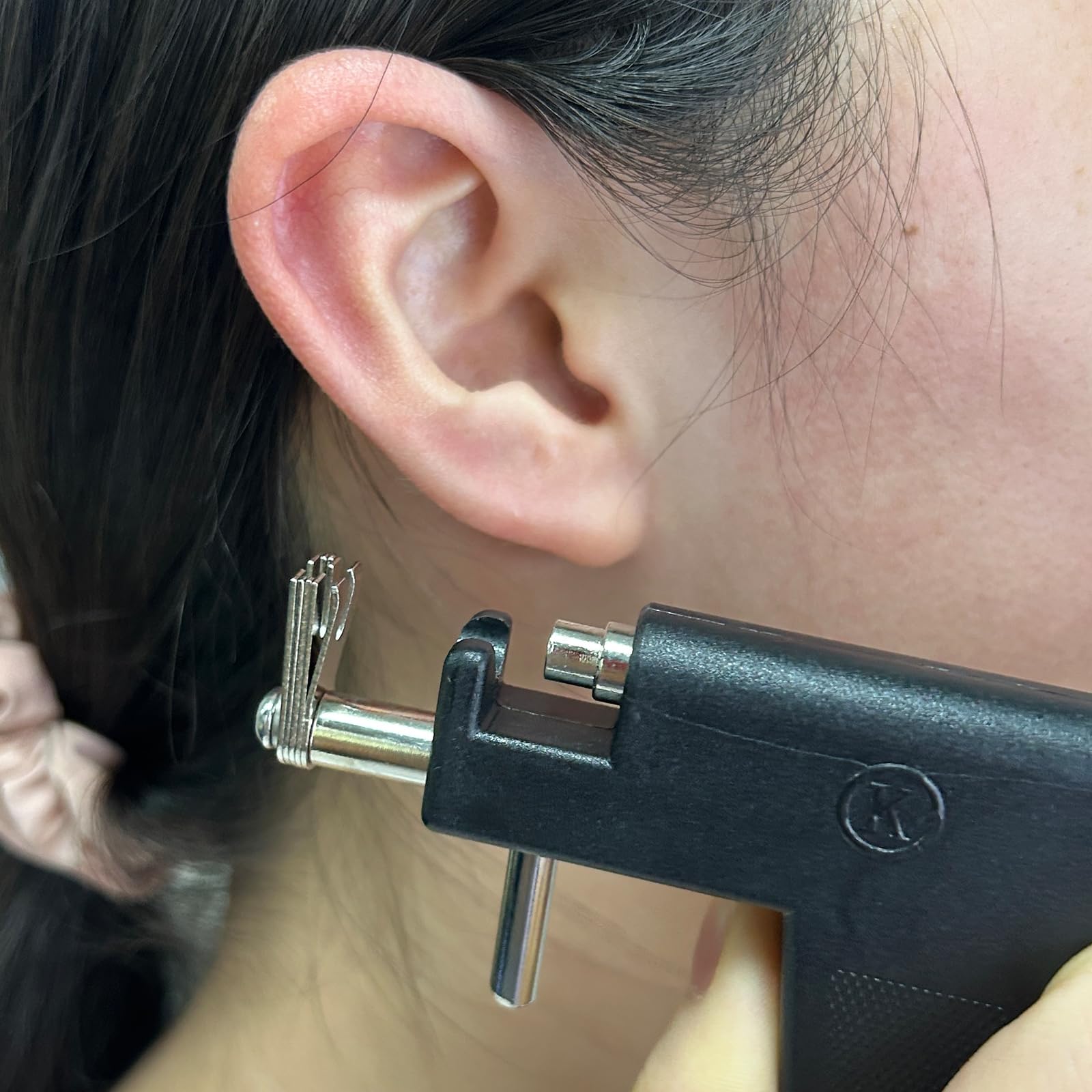 Pistola de Pendientes de Acero Inoxidable con 98 Perforadoras, 12 Pendientes, 20 Algodón Alcohol, Piercing para Labios Ombligo Nariz Cuerpo