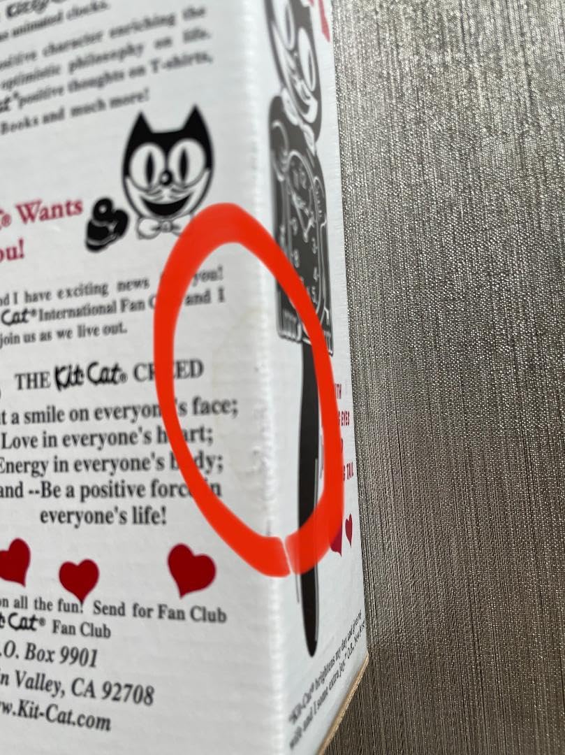 サーモンピンク色キットカットクロックPink KitCat Klock