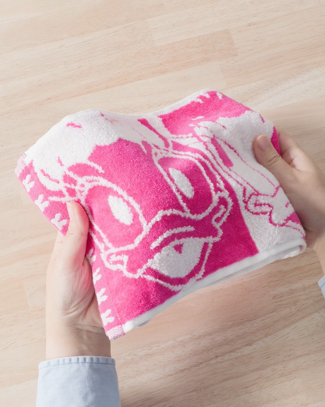 Amazon｜丸眞 マフラータオル ディズニー デイジー 約20×110cm