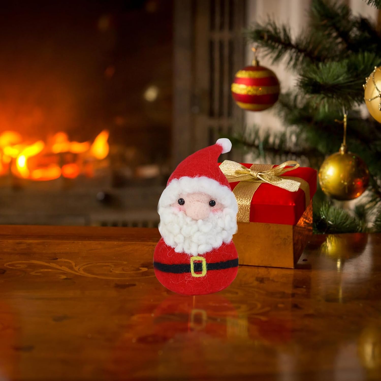 DEARMAMY Christmas Felting Kit DIY Santa Claus Wool Felt Craft Set for Beginners with Needle Felting Materials and Needlework Accessories, Holiday DIY Craft and Adults