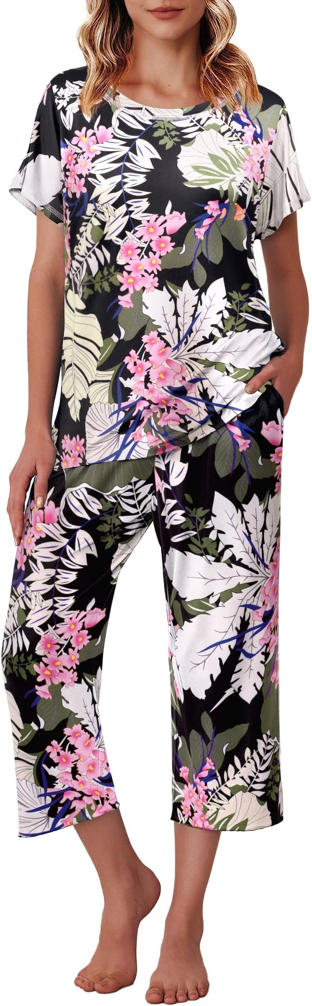 Women's Capri Pajama Sets Print Short Sleeve Sleepwear Top and Capri Pants Soft Loungewear with Pocket