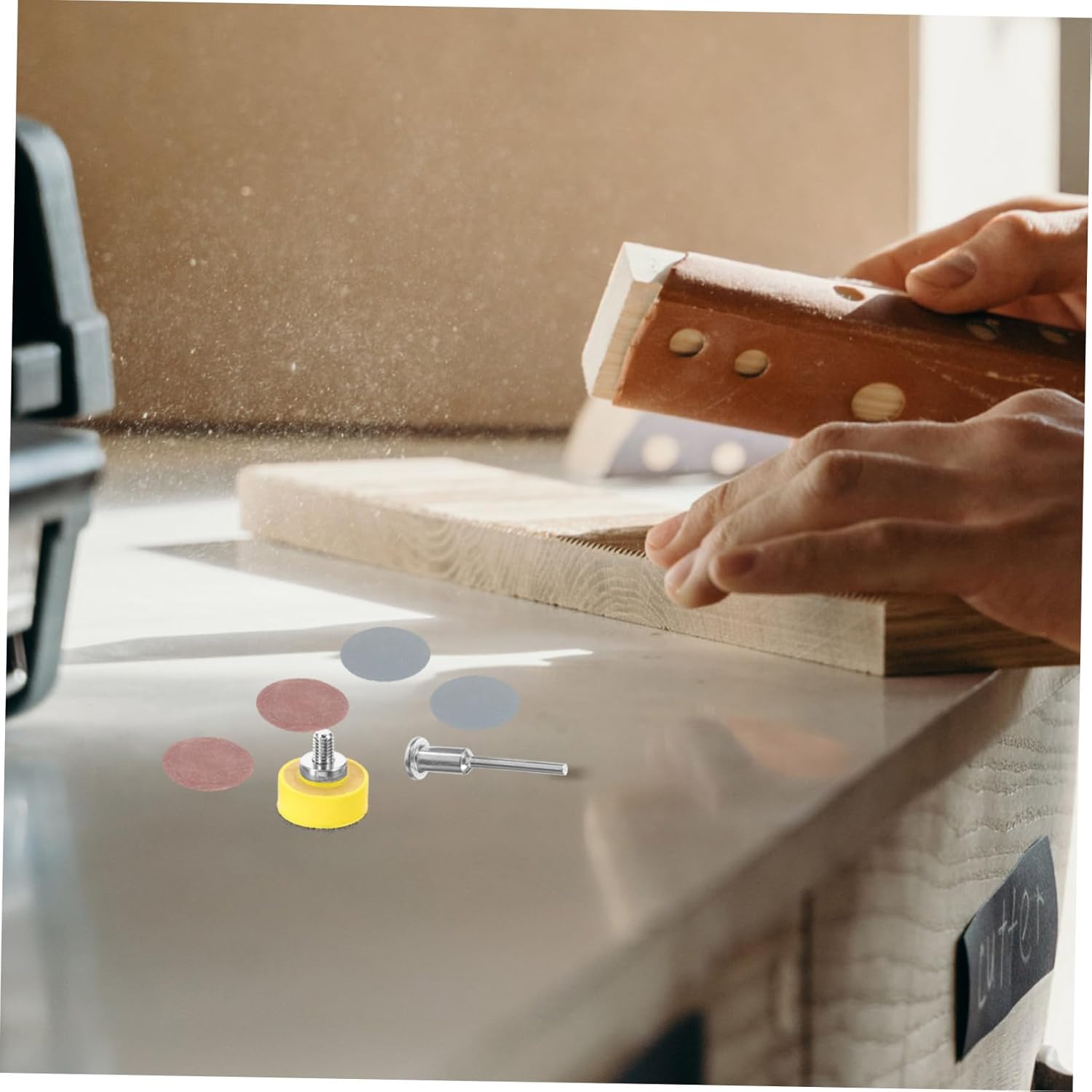 Sandpaper,Drill Sanding Attachment 100pcs 1 Inch Sandpaper Set Round Sandpapers with 1/8 Shank for Polishing and Sanding