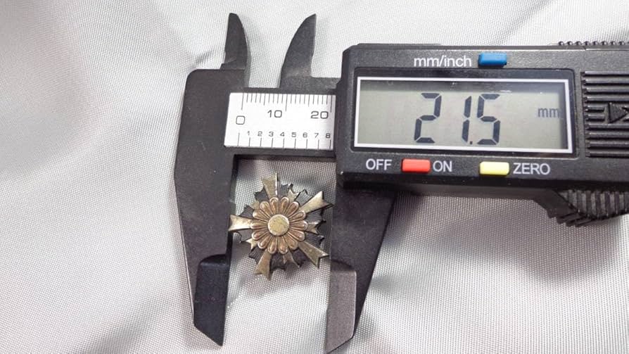 襟章　警視庁捜査一課　菊花紋　旭日章　3点セット　警察グッズ　バッジ　レプリカ 襟章 警視庁捜査一課 菊花紋 旭日章 3点セット 警察グッズ