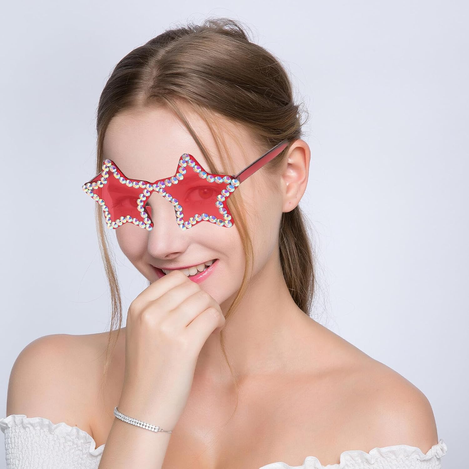 Unomor Rhinestone Star Sunglasses for Women and Men, Red Frame Novelty Patriotic Eyewear, Trendy Star Shape Sunglasses for Beach Party and Outdoor Use