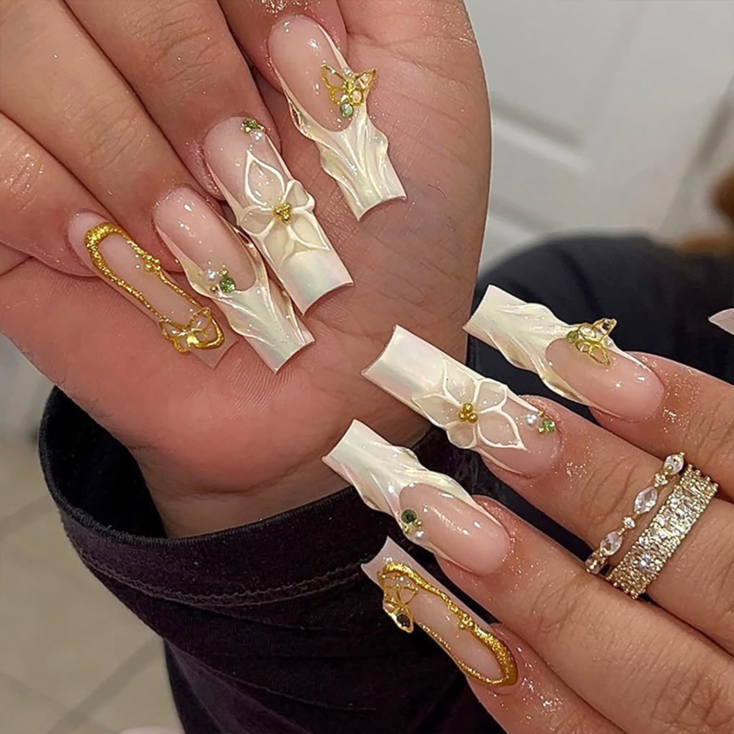 Press on Nails - White Flower Medium Square French Tip