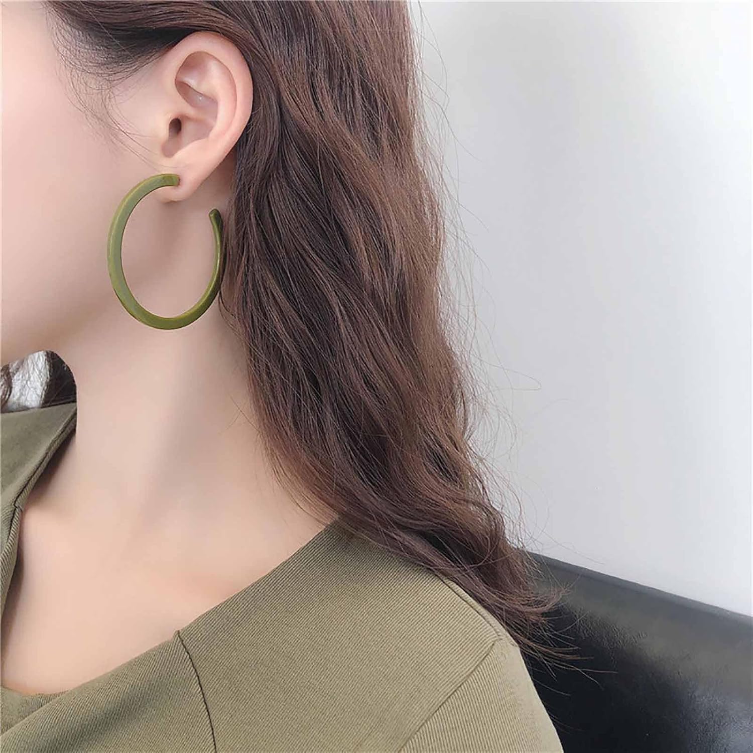 Boho Acrylic Hoop Earrings Acrylic Large Hoop Earrings Vintage Resin Acrylic C shape Earrings Geometric Dangle Hoop Earrings Jewelry for Women - Image 2