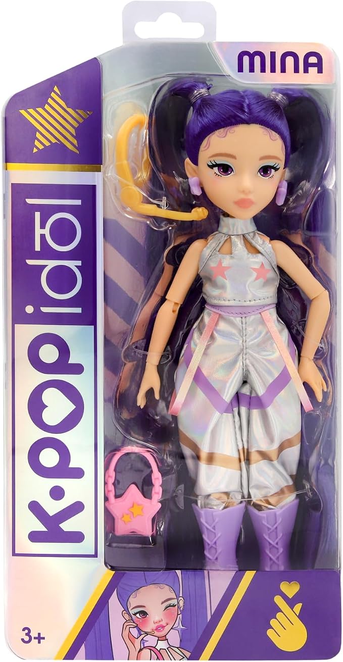 K-POP IDOL Muñeca Mina Fashion Doll Estilo K-Pop Starlight, Cabello Morado con Coletas. 3 Accesorios para Crear Outfits Optimo para Fans a Partir de 3 Años de Edad