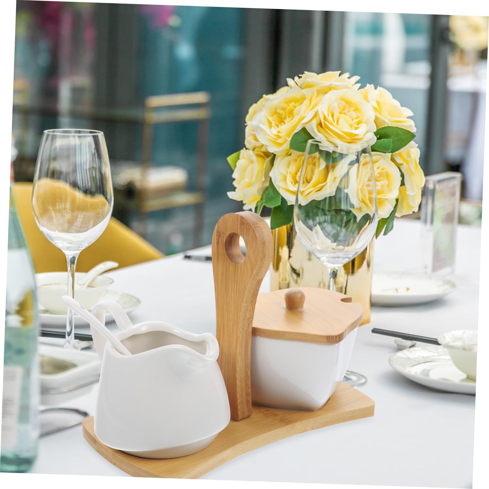 UKCOCO Juego de Azucarero con Cuchara y Jarra de Crema de Cerámica White, Bandeja de Bambú Natural, Set para Té y Café en Hogar y Restaurante, 3 Piezas