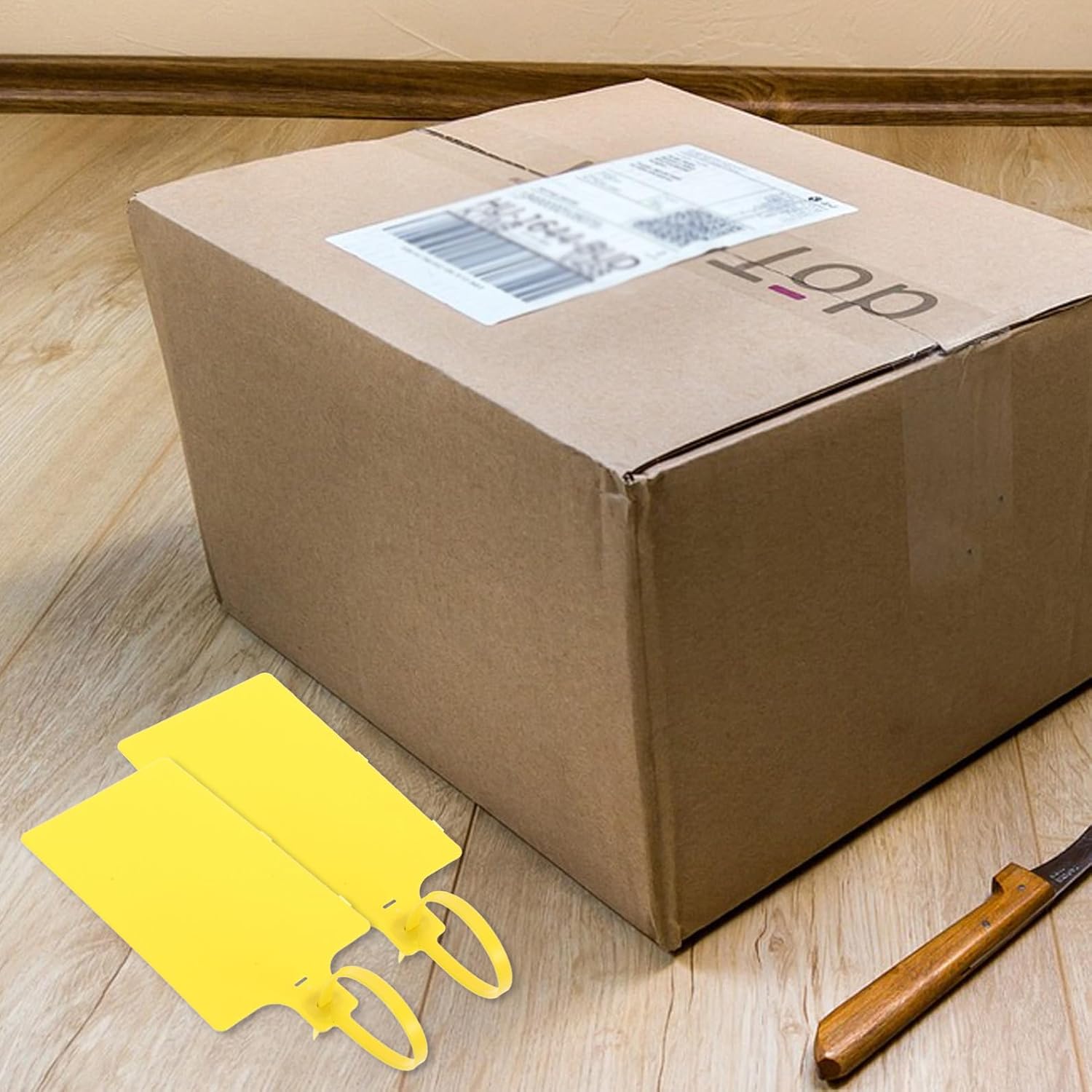 Alipis 100pcs Yellow Plastic Shipping Labels with Cable Tie 5.8x100mm Sturdy Writable Tags for Logistics Luggage and Inventory Management
