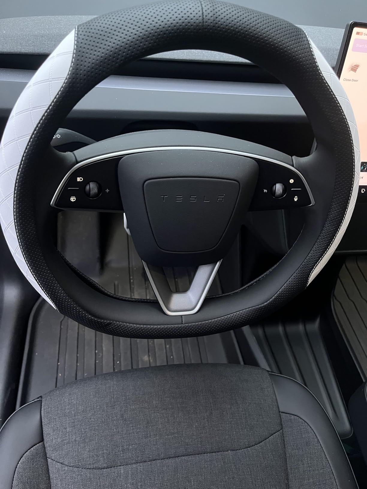 Tesla Model Y & Model 3 Nappa Leather Steering Cover – Non-Slip (2017–2026)