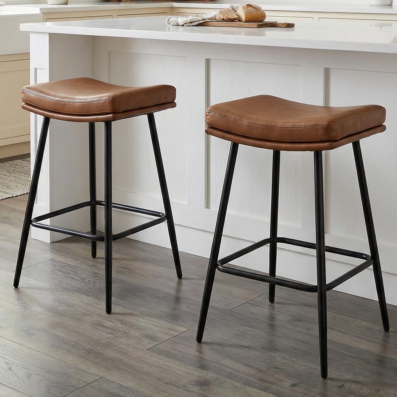 26 inch Counter Height Brown Leather Bar Stools Set of 4, Backless Saddle Bar Stools for Kitchen Counter and Dining Room, Modern Kitchen Stools with Double Layered Cushion and Metal Legs