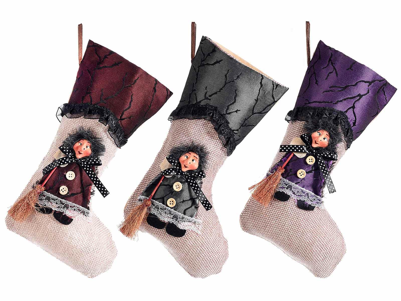 Gruppo Maruccia - Set 9 Calze della Befana da Appendere - con Decorazione in Resina a Forma di Strega - in Stoffa - Assortite in 3 Variannti