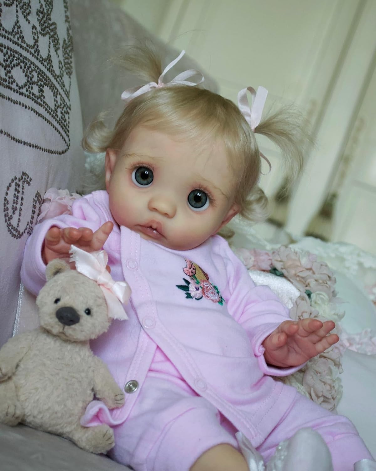 iCradle Reborn Baby Dolls Elf Peeka Girl with Big Charming Eyes 16 Inch 42cm Reborn Dolls Fairy Reborn Toddler Doll with Rooted Blonde Hair Realistic Newborn Soft Full Body Vinyl Baby Dolls Toy Gift