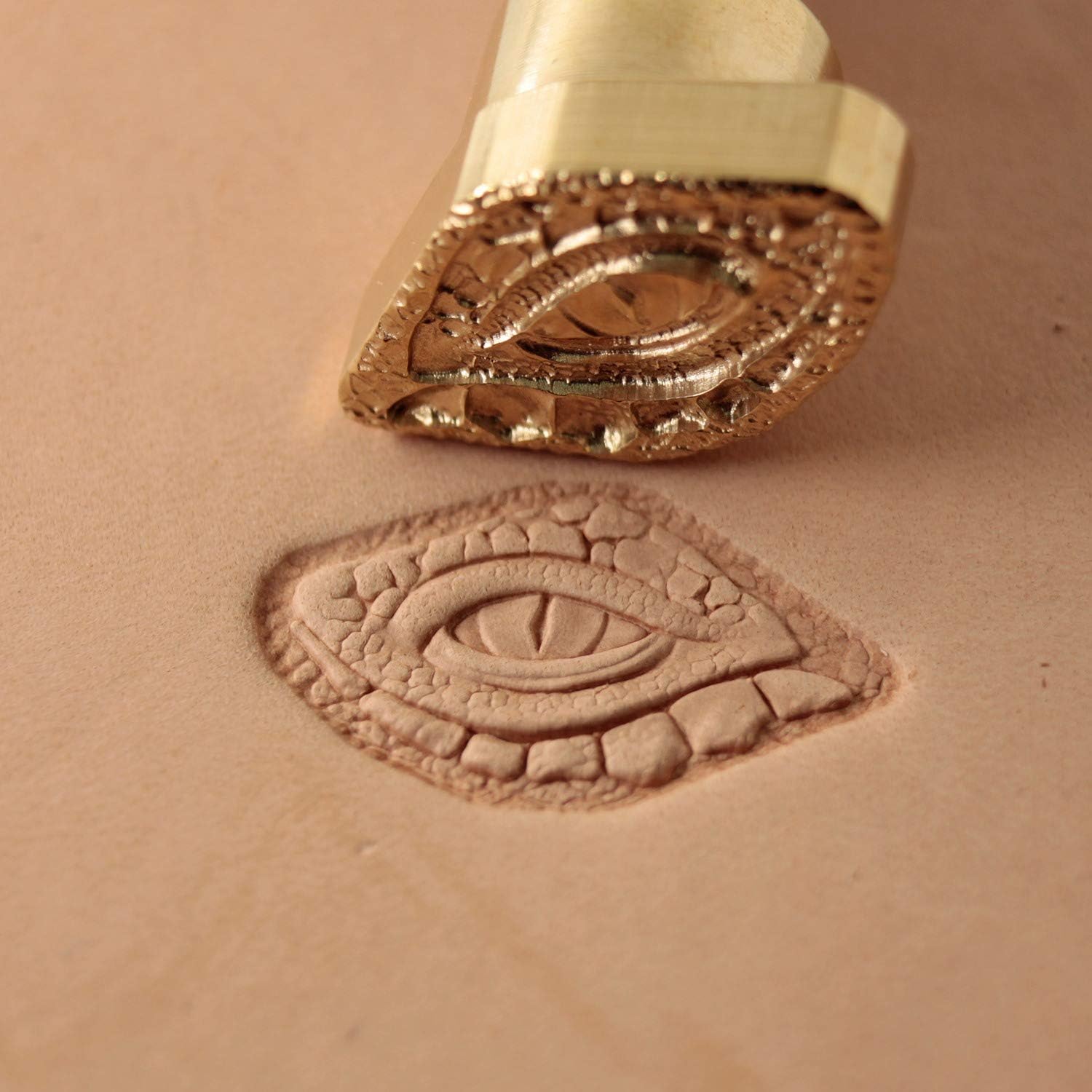 DandS ltd Leather Stamp Tool, Dragon Eye, Professional Steel Craft Tool for Leatherworking, Embossing, Carving & Stamping Leather Projects, Belts Wallets & DIY Projects Compatible with Mallet #447