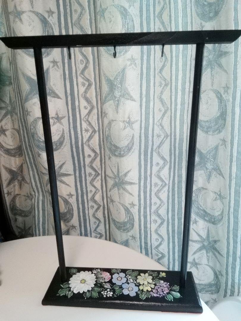 ちりめん細工　吊るし飾り　花と袋うさぎの癒し ちりめん細工 吊るし飾り 花と袋うさぎの癒し