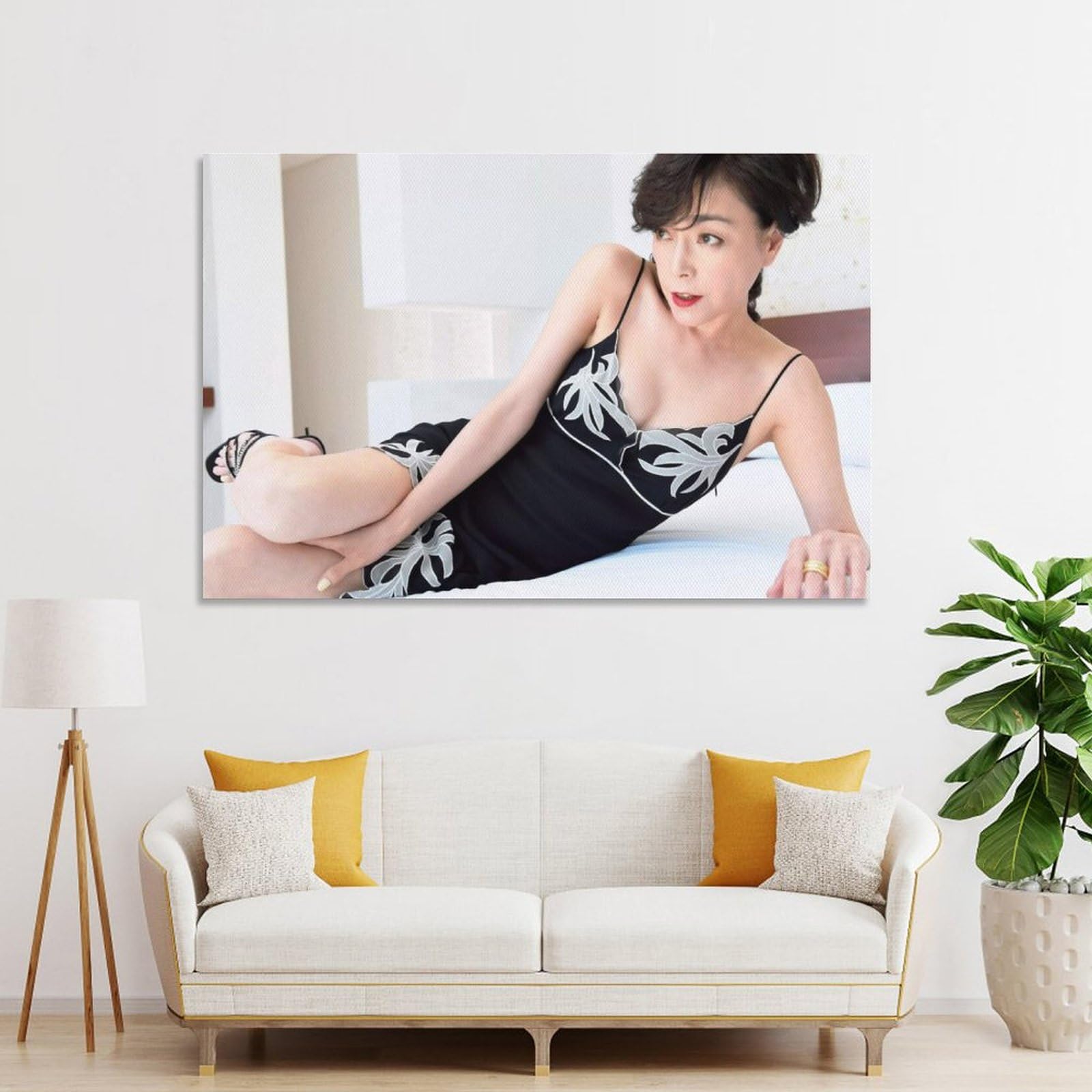 Amazon.co.jp: 柏原芳恵写真ビキニポスター絵画 クール ポスター 壁