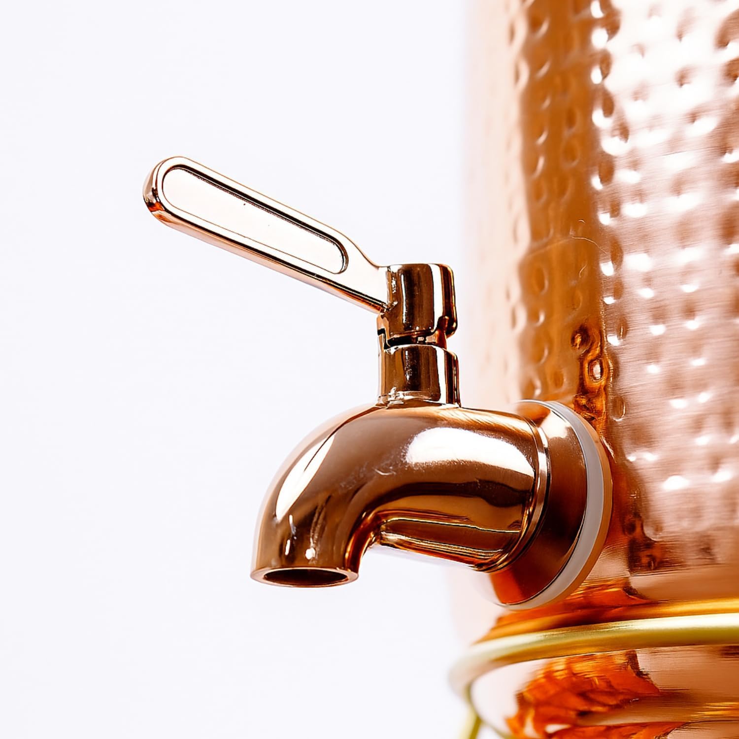 Pure Copper Hammered Water Dispenser Storage Water Tank with Tap and set of 4 Copper Glass | Water Pot | Cooper Water Storage Tank | 6.5 Ltr Capacity | 218 Oz