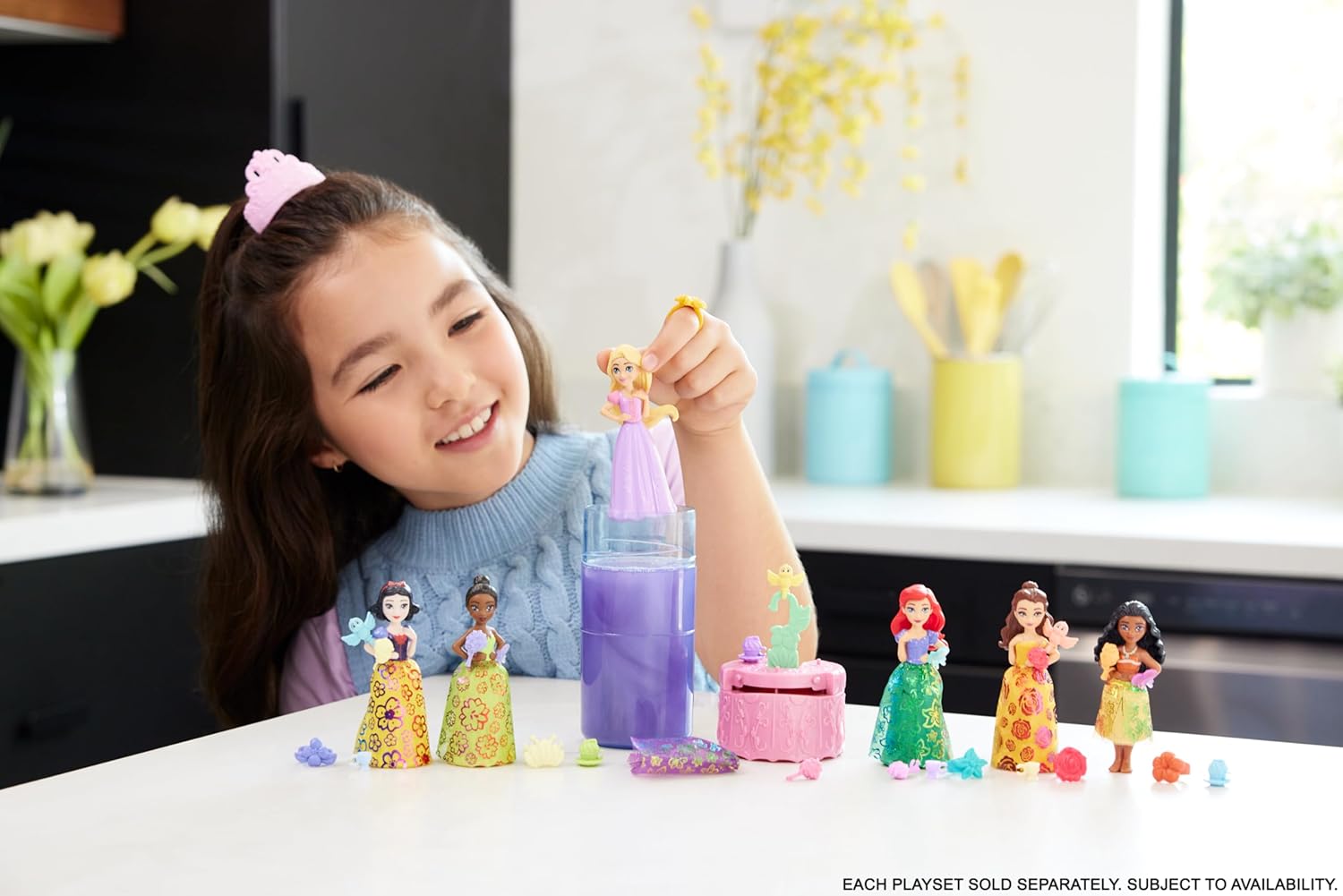 Mattel Disney Princess Royal Color Reveal Small Doll with 6 Surprises Including Scented Ring and 4 Accessories (Dolls May Vary) Garden Party Series HRN63
