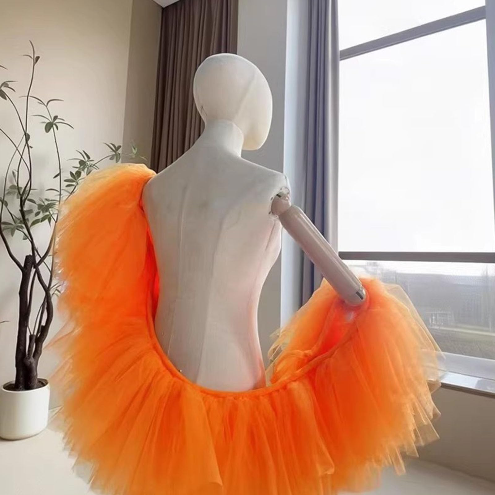 Elegante stola scialle decorativa da donna, accessorio alla moda per servizi fotografici e feste serali in tulle