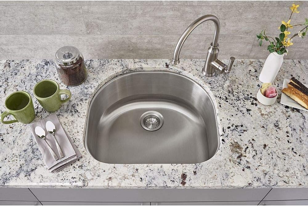 American Standard 4285.051.002 Portsmouth Single-Handle Kitchen Faucet with Side Spray, Chrome