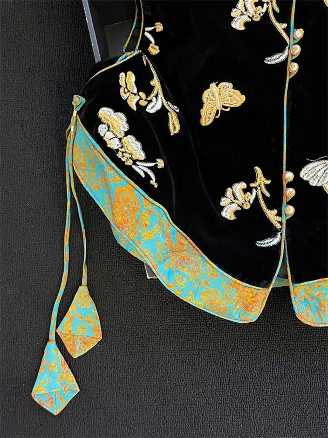 Women's ethnic style embroidered velvet black double-layered hem vest