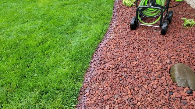 Image of Mulch Gravel Glue for Landscaping 64 Oz - Fast-Drying Rock Pea Glue, Waterproof Gravel Binder, Clear Adhesive for Rocks, Mulch, Pebbles, Rubber Outdoor Landscaping, Non-Toxic and Pet-Friendly