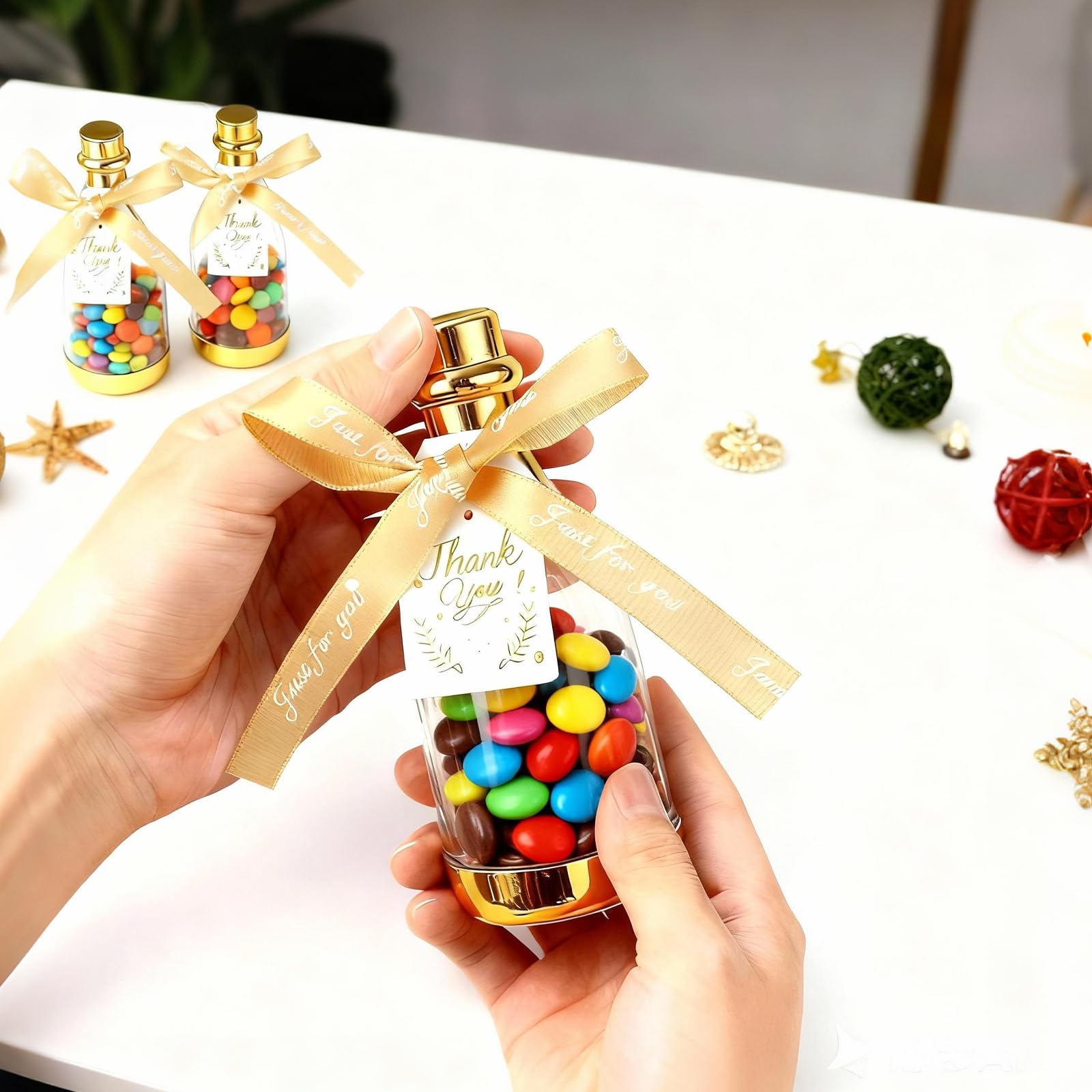 36 mini bottiglie di champagne a forma di barattolo in plastica dorata, per bomboniere fai da te, bomboniere, matrimoni, feste, con biglietto e fiocco