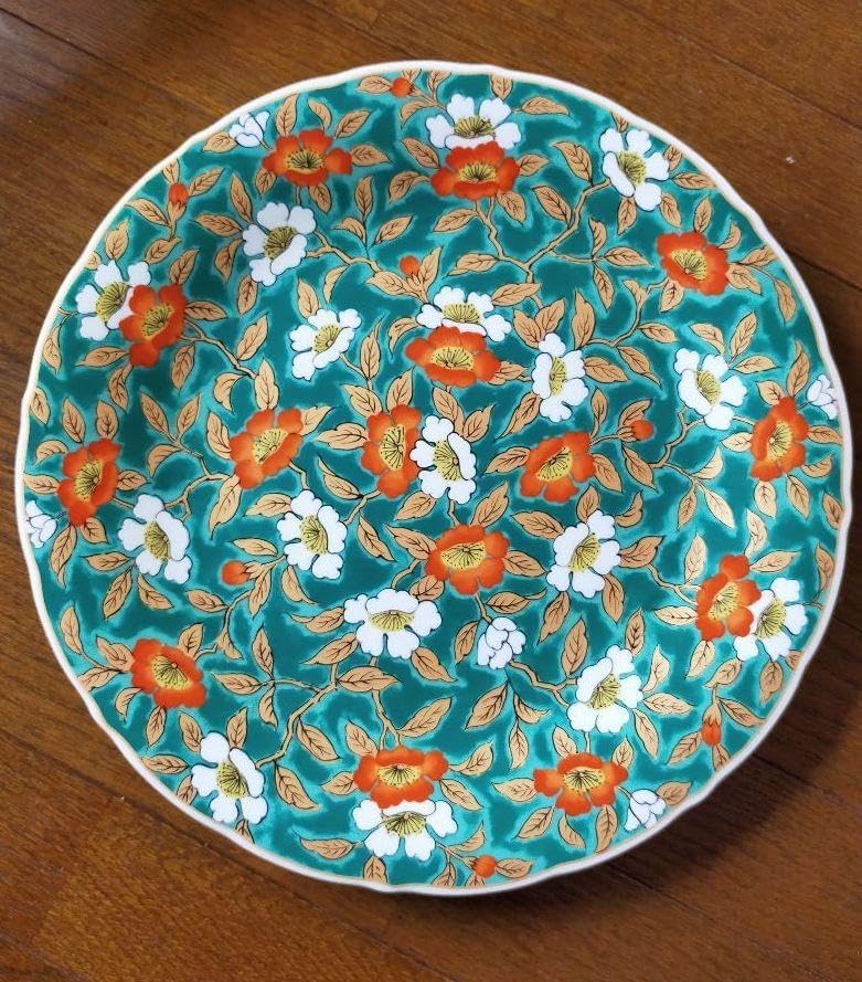 中皿 2枚 金彩 色絵付 花文様 宝文様 角富 中皿 2枚 金彩 色絵付 花文様 宝文様 角富