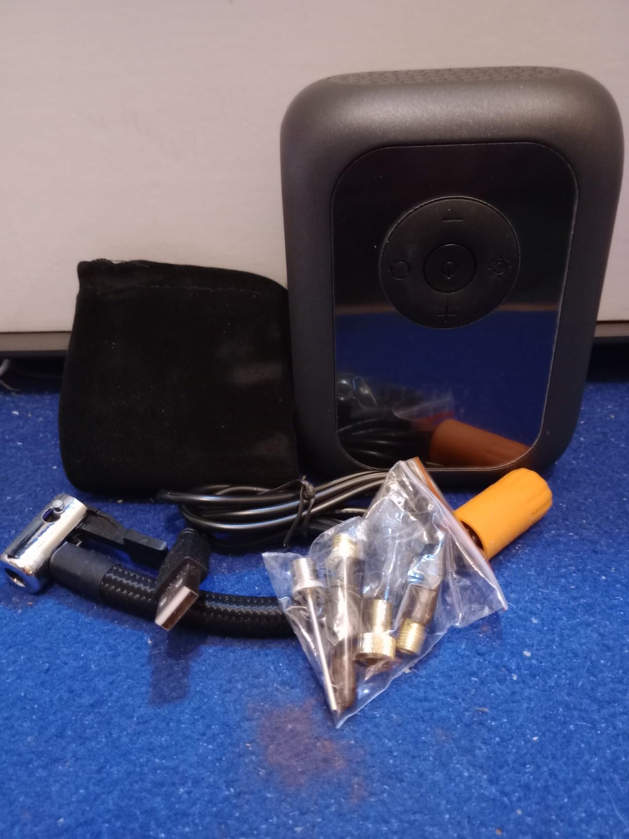 Compressore Aria Portatile 150PSI - Gonfia Bici, Auto E Palloni In 1 Minuto