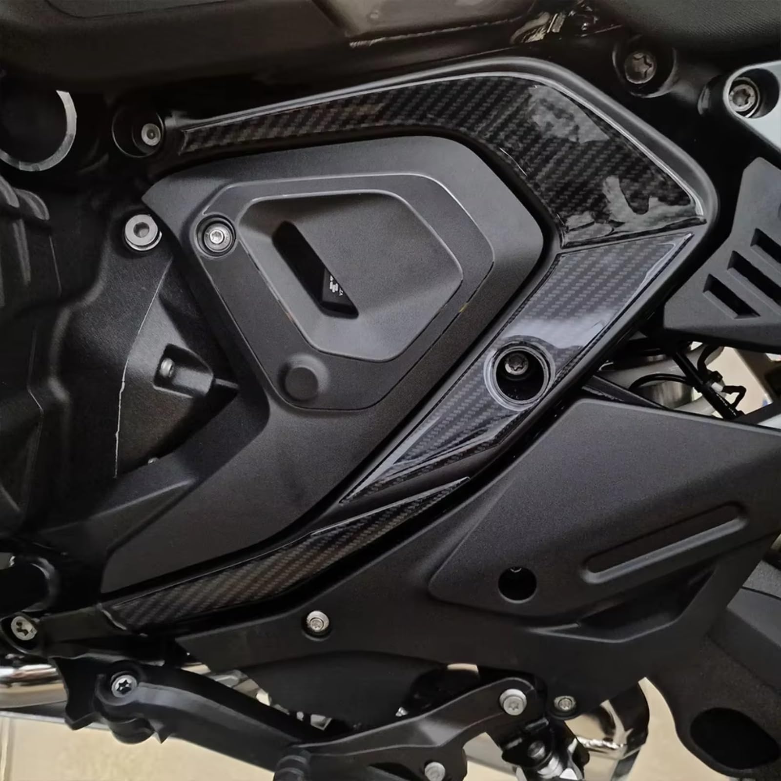 Compatibile Con Per R1300GS Per ADV Per Adventure Per Triple Black Carbon Look 3D Gel Protezione Telaio Moto Adesivo Antigraffio Antiscivolo Serbatoio(Carbon fiber kit)