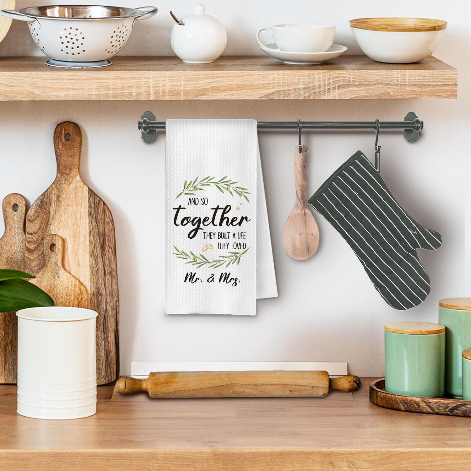 Mr and Mrs Kitchen Towels, Best Wedding Gifts Dish Tea Towels for Kitchen Decor, for Couple Decorative Hand Towel for Bathroom, 16x24 Inches - Image 2