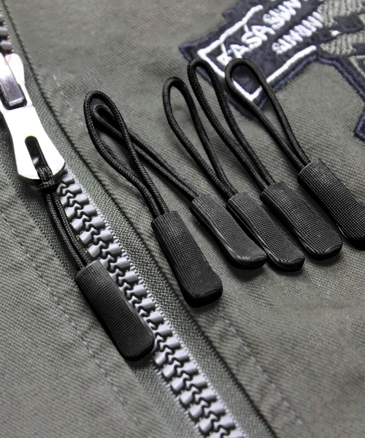 Zipper Pull, Upgraded Zipper Pull Replacement (24 Pack), Universal Replacement Zipper Pull, Zipper Tab Replacement, Small Zipper Pulls for Backpacks, Luggage, Clothes, Jacket, Purse, Boot (Black)