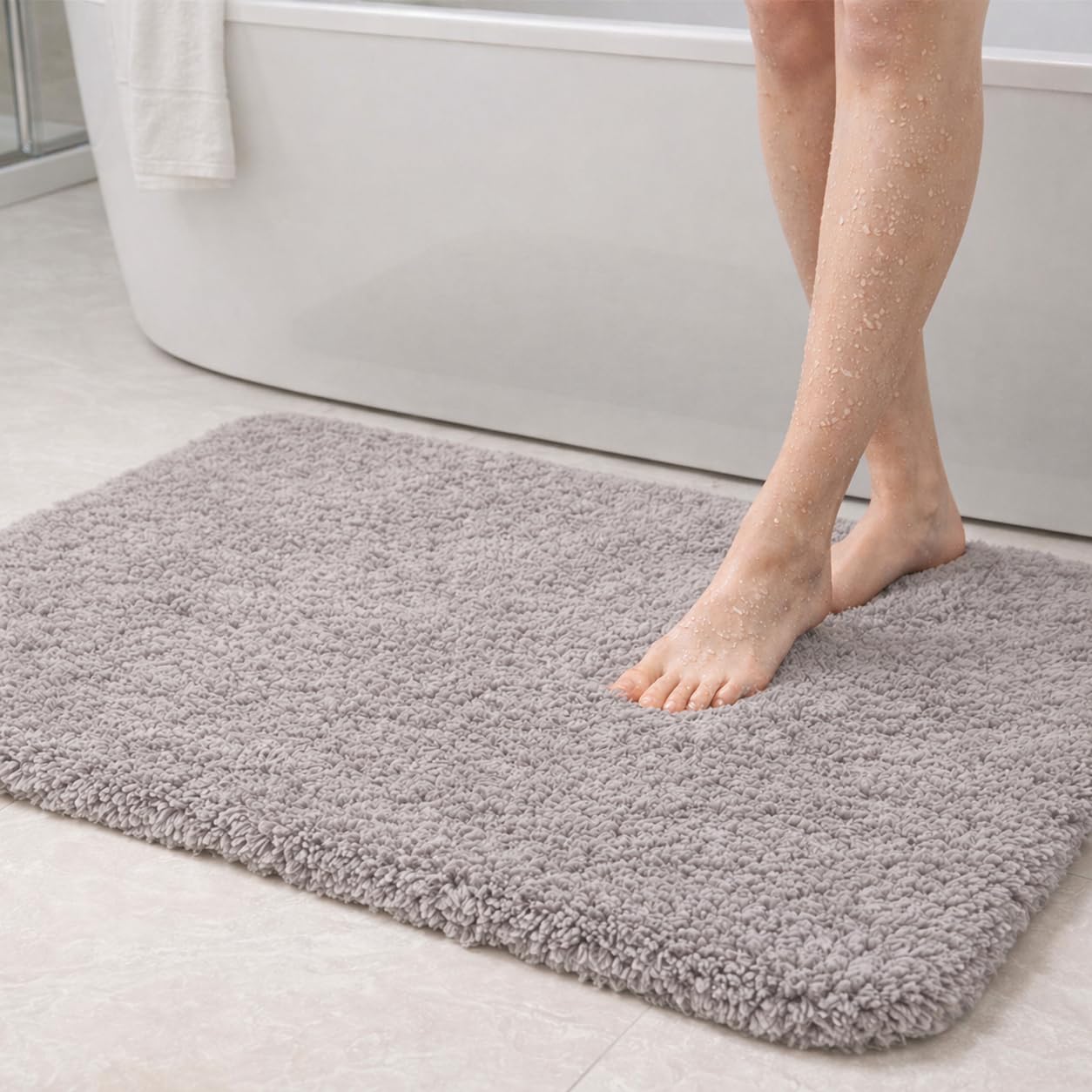 PUFFMAT Microfibre Bath Mat 90 x 60 cm Light Grey, Absorbent Bathroom Rug with Soft Plush Pile and TPR Backing, Machine Washable Bathroom Mat for Shower, Bathtub, Toilet and Guest Bathroom