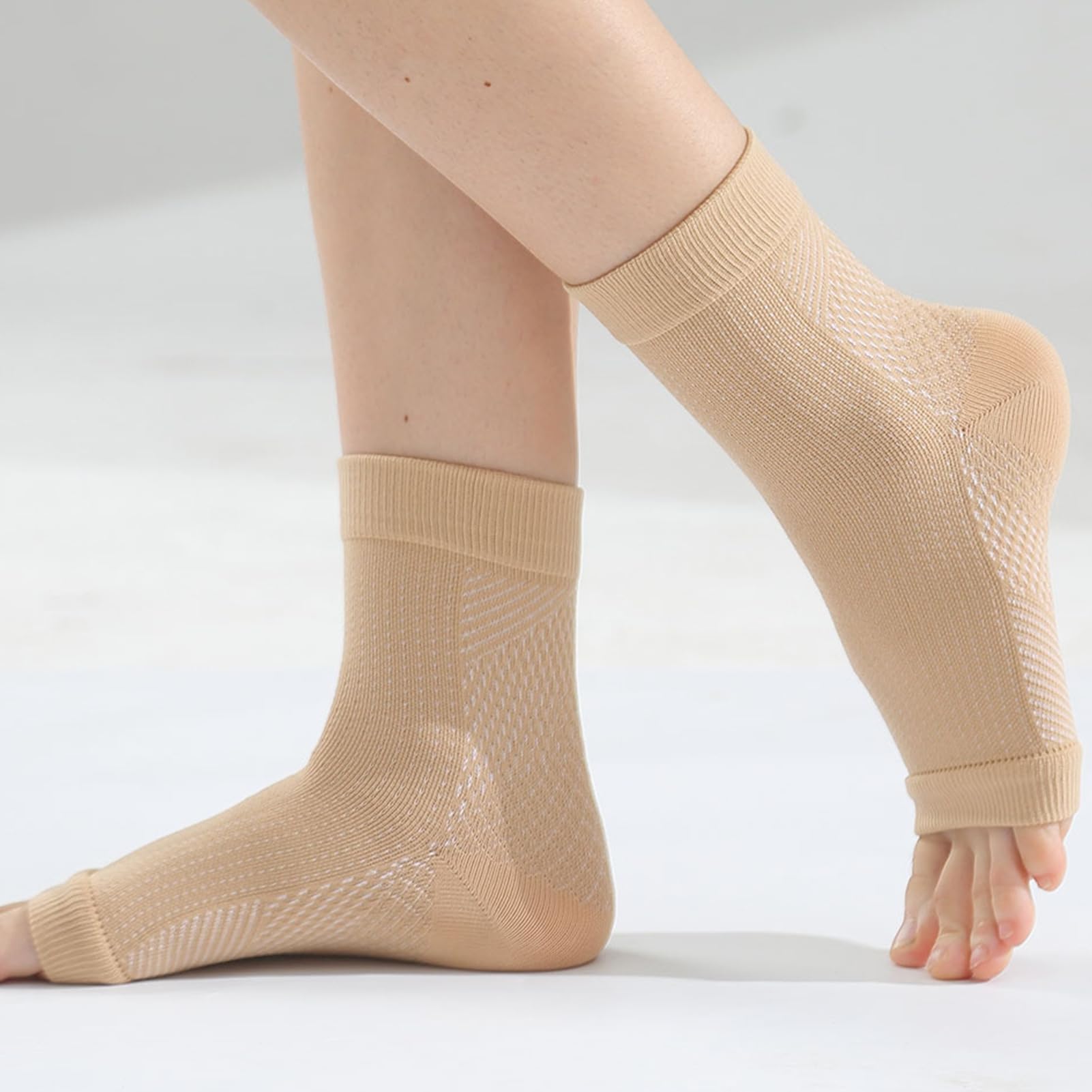 Miękkie skarpety unisex skarpety super miękkie pochłaniające pot skarpety kompresyjne do fitnessu jazdy na rowerze biegania oddychające bez palców unisex 1 para