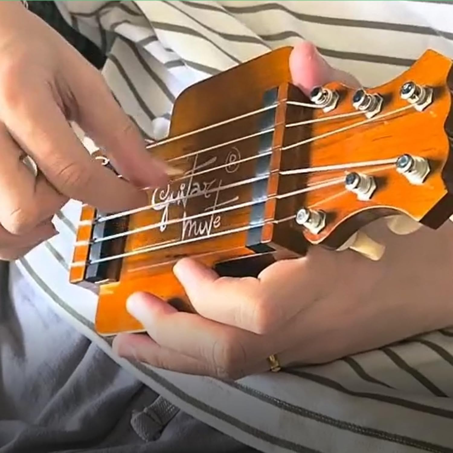ACCUFINE Portable Guitar Exerciser for Fingers Strumming and Picking Steel String Practice Guitar Trainer Pocket Learning Tool