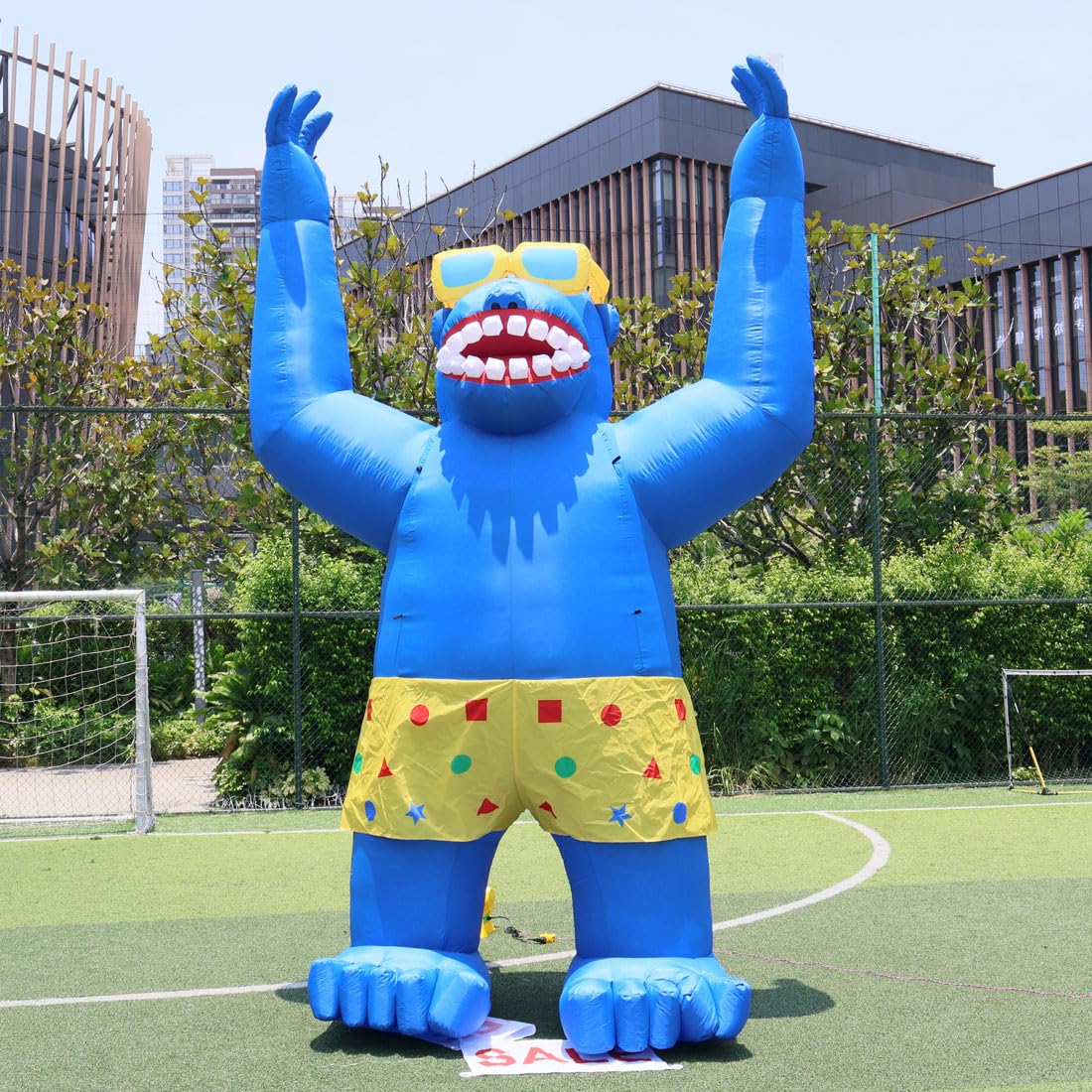 Amazon.com: Vinfgoes Giant Inflatable Gorilla Inflatable Animals