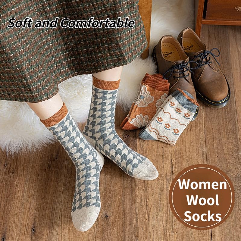 Image of Wool Socks for Women Thick Knit Vintage Cute Floral Crew Socks | Soft and Breathable, Cute Floral Design